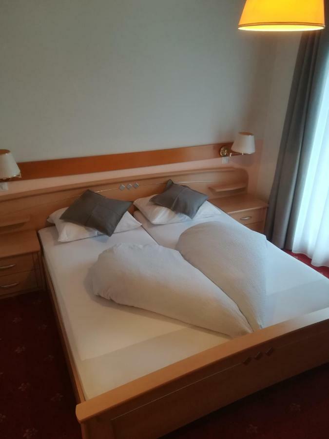 Pension Apartments Klotznerhof Schenna Rum bild